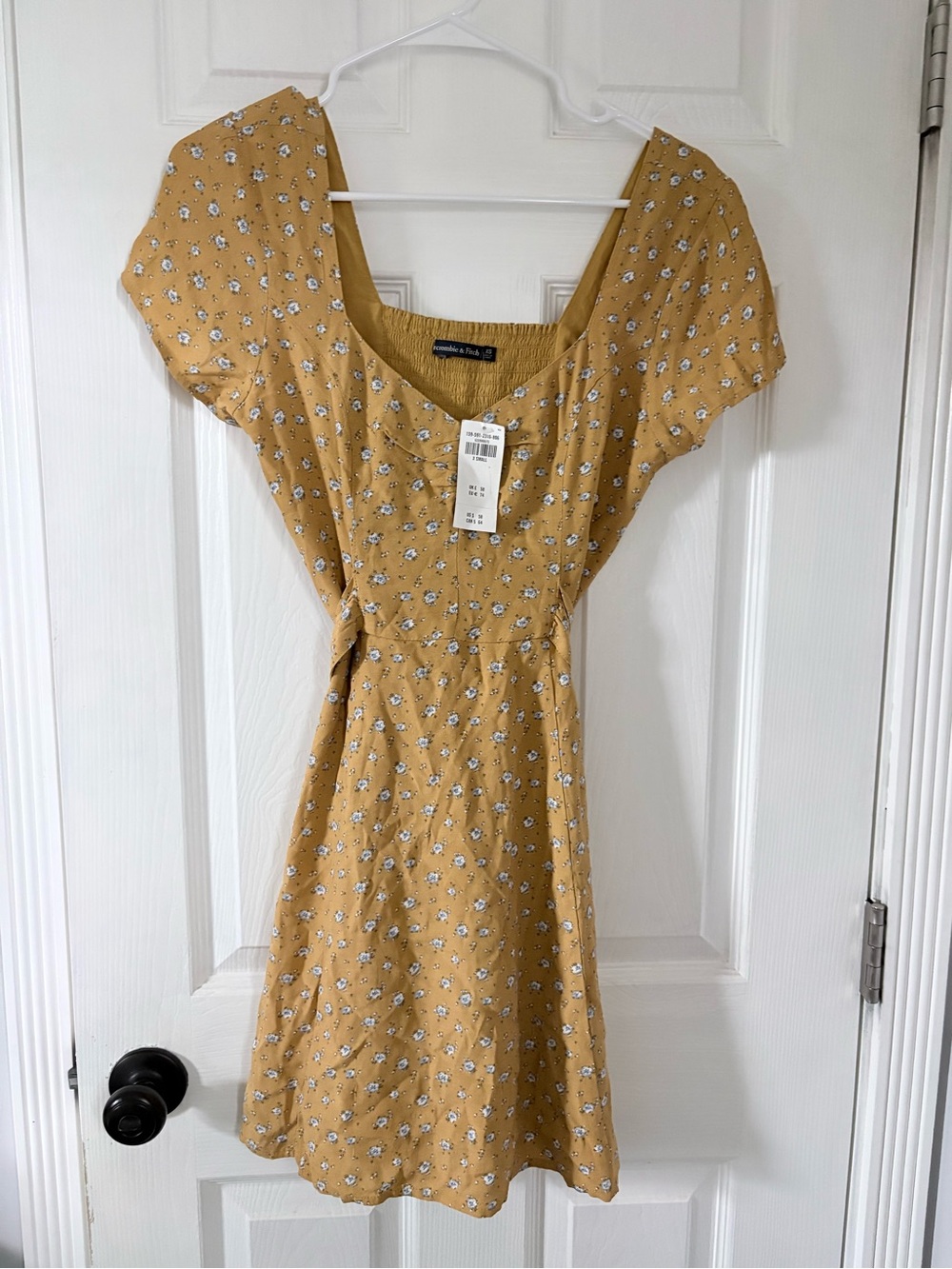 Abercrombie & Fitch Mustard Floral Short Sleeve Dress